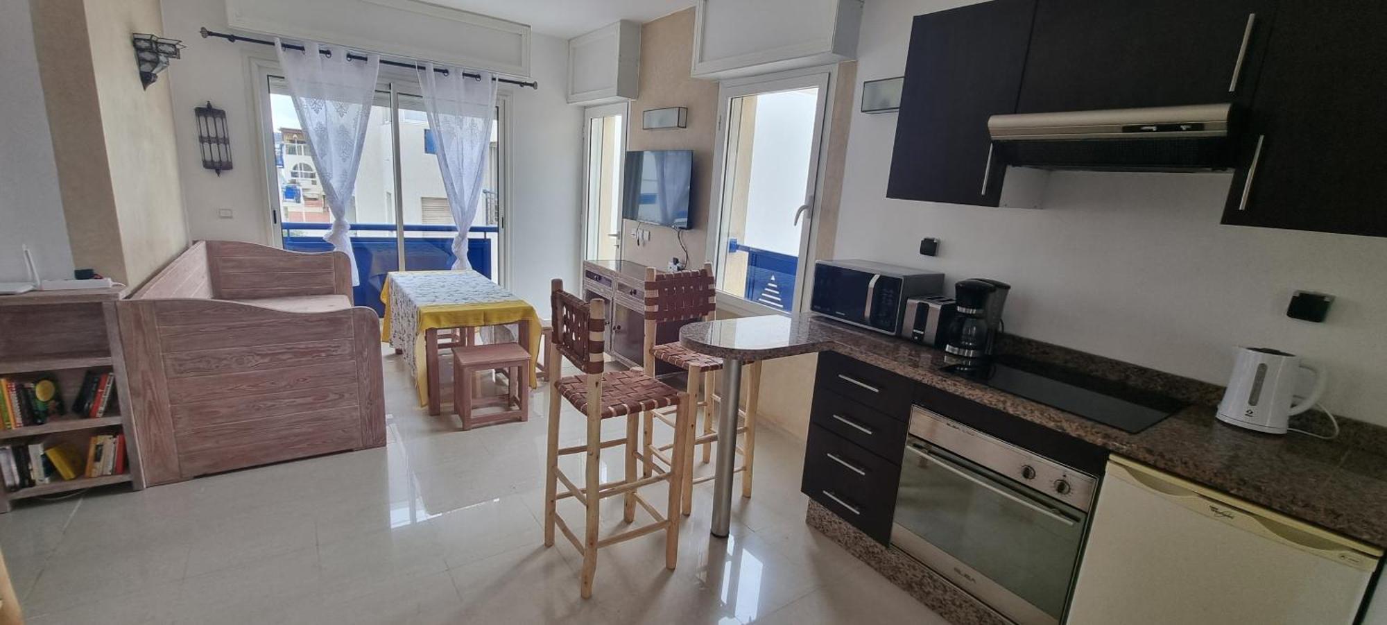 24 Cozy With Pool, Parking And Terrace