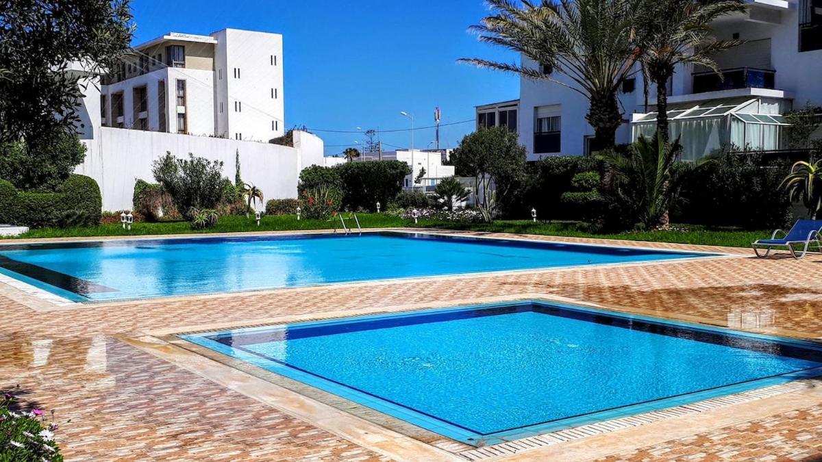 24 Cozy With Pool, Parking And Terrace Apartment *
